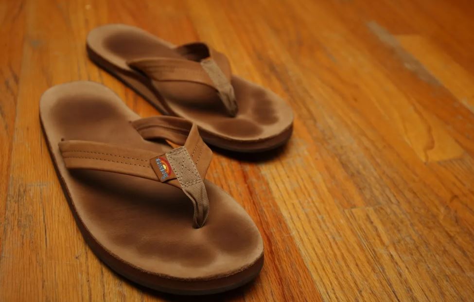 sandals for sweaty feet